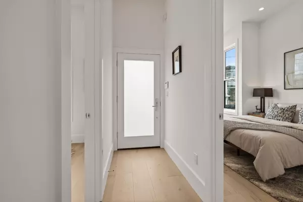 San Francisco, CA 94110,17 30th ST