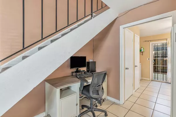 Gilroy, CA 95020,7759 Murray AVE