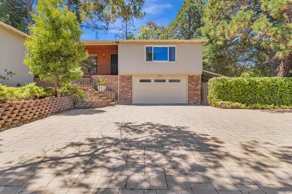 940 Black Mountain RD, Hillsborough, CA 94010