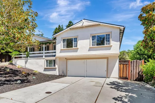 Redwood City, CA 94061,697 Glennan DR