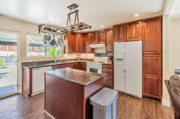 San Jose, CA 95119,321 Vineyard DR