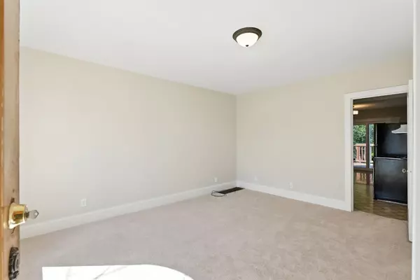 San Bruno, CA 94066,551 Green AVE