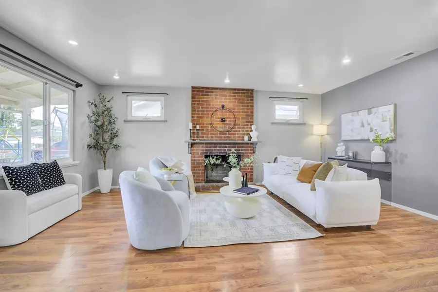 2228 Terra Villa ST, East Palo Alto, CA 94303