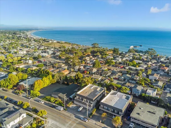 Aptos, CA 95003,261 Sea Ridge RD 3