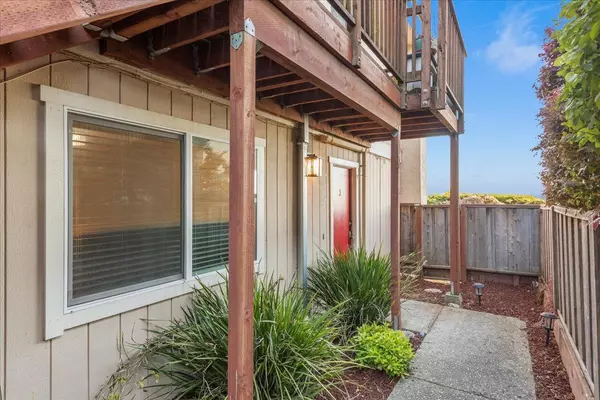 Aptos, CA 95003,261 Sea Ridge RD 3