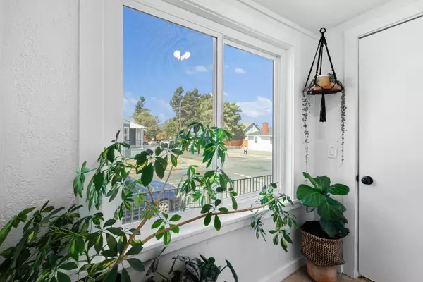 Oakland, CA 94621,1902 88th AVE