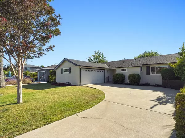 325 Crestview DR, Santa Clara, CA 95050