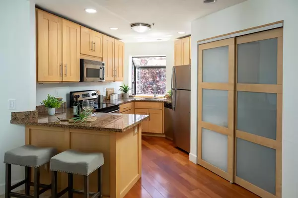 Redwood Shores, CA 94065,223 Shorebird CIR