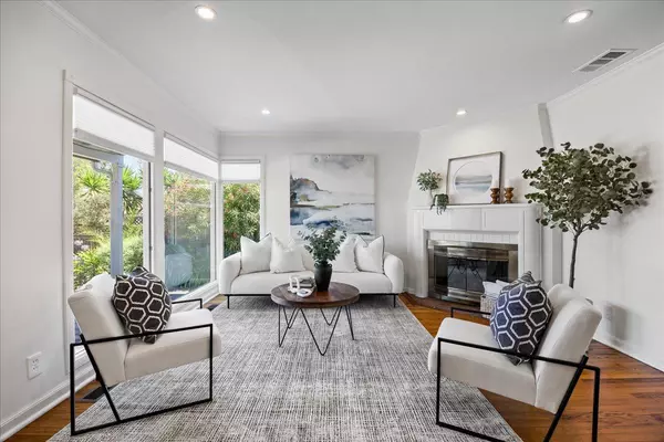 Redwood City, CA 94063,820 Eighth AVE