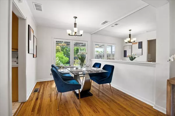 Redwood City, CA 94063,820 Eighth AVE