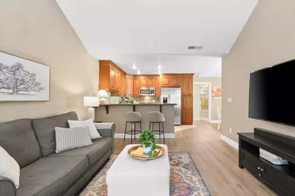 Scotts Valley, CA 95066,107 Arabian WAY