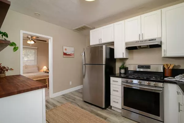 Sacramento, CA 95820,5359 14th AVE