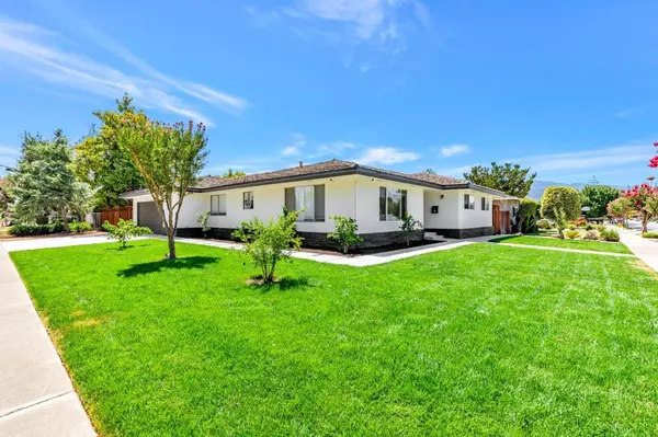 700 Eschenburg DR, Gilroy, CA 95020