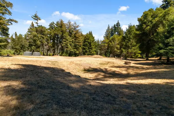 500 Wildberry DR, Boulder Creek, CA 95006