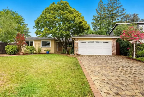 6698 Mount Pakron DR, San Jose, CA 95120