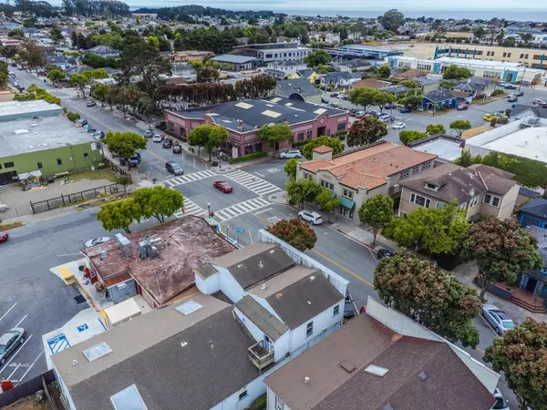 Half Moon Bay, CA 94019,535-539 Main ST