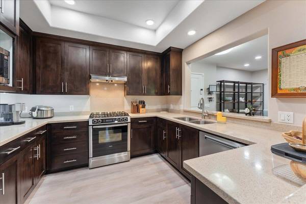 912 Campisi WAY 115, Campbell, CA 95008