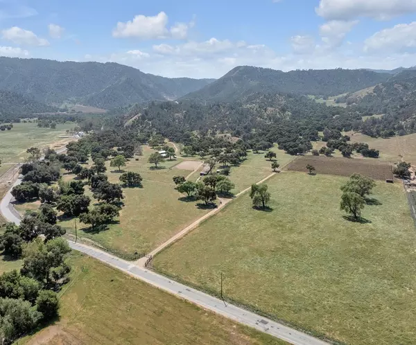 Hollister, CA 95023,770 Limekiln RD