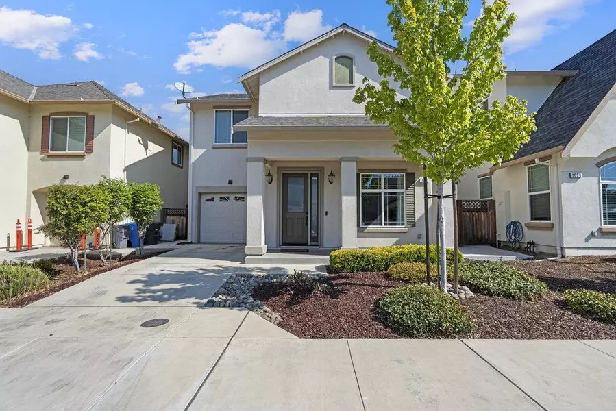 1670 Panorama DR, Hollister, CA 95023