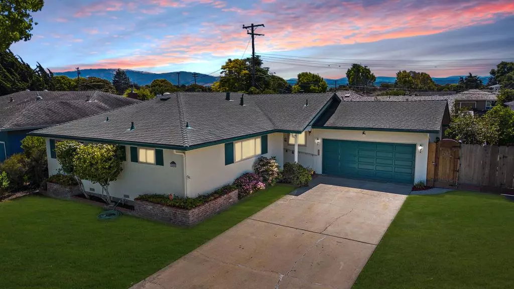 737 College DR, Salinas, CA 93901