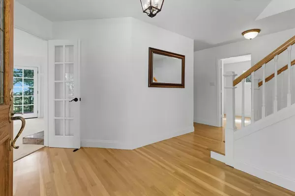 Los Gatos, CA 95033,23489 Hutchinson RD