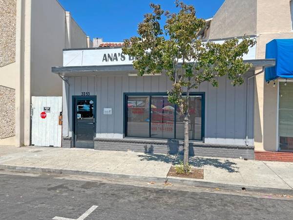 3253 Middlefield RD, Menlo Park, CA 94025