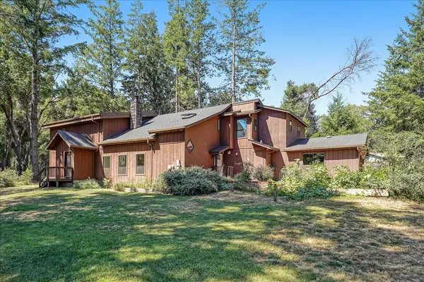 360 Braemoor DR, Santa Cruz, CA 95060