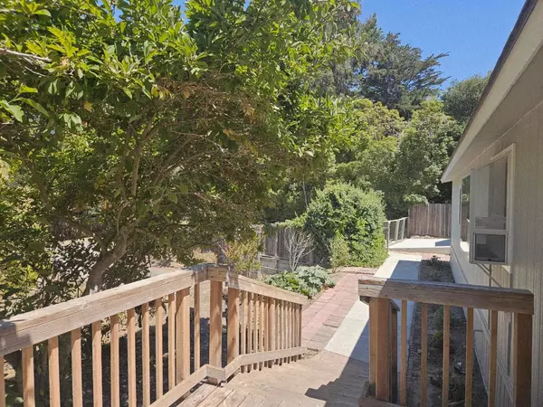 16530 Charles Schell LN, Royal Oaks, CA 95076