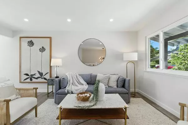 Moss Beach, CA 94038,730 Sierra ST