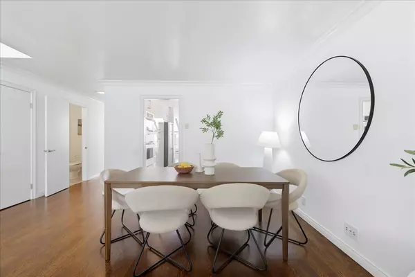 Foster City, CA 94404,617 Portofino LN