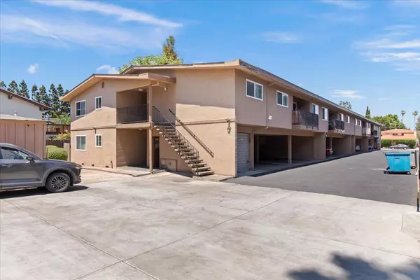 Redwood City, CA 94061,1440 Gordon ST