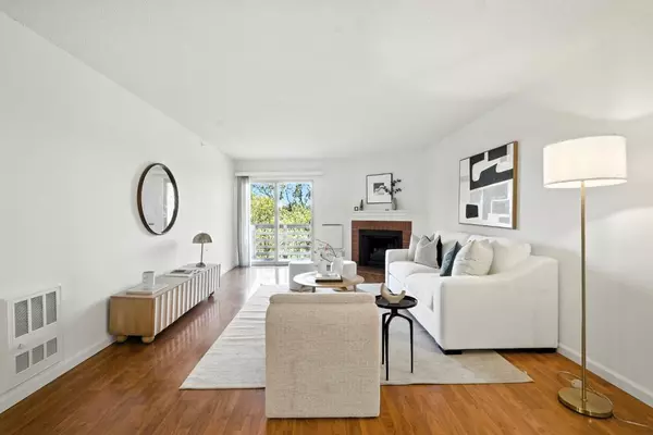 Daly City, CA 94015,332 Philip DR 303