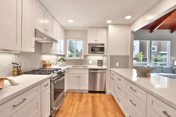 Campbell, CA 95008,216 W Rincon AVE