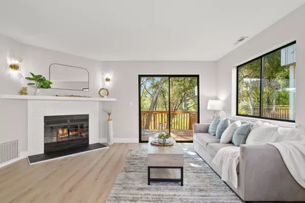 Santa Cruz, CA 95062,2522 Charlene LN