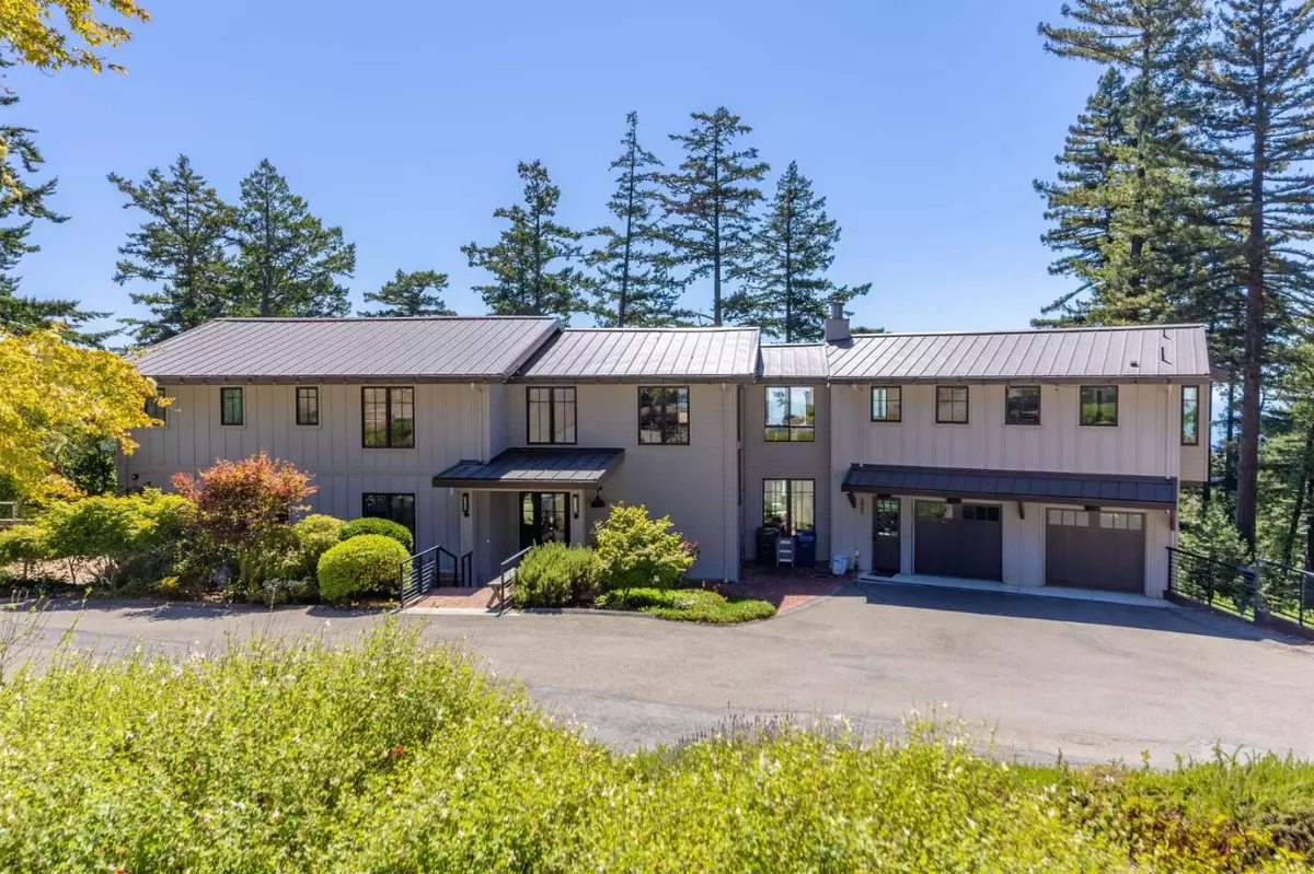 Woodside, CA 94062,220 Ware RD