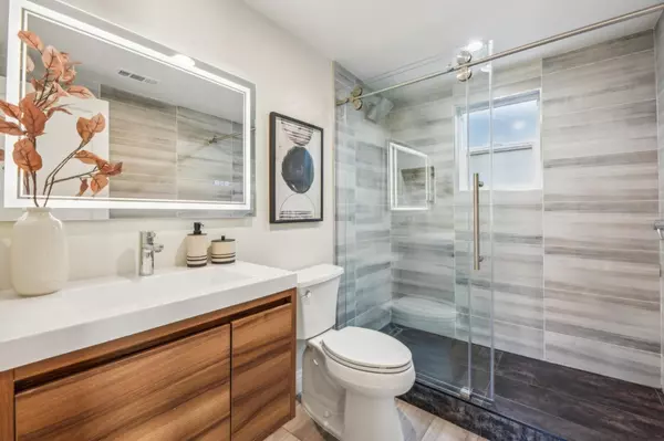 San Francisco, CA 94112,277 Munich ST
