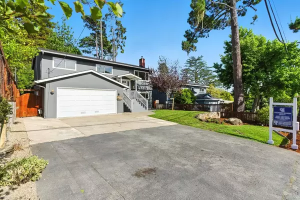 El Granada, CA 94019,422 Avenue Portola