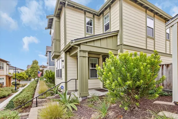 Marina, CA 93933,2731 Bungalow DR