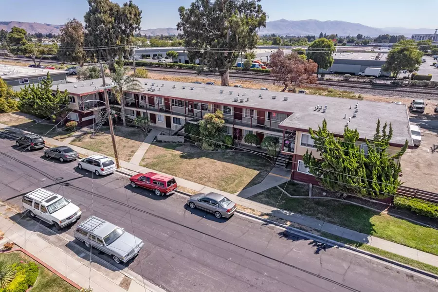 5424 Saint Mark AVE, Newark, CA 94560