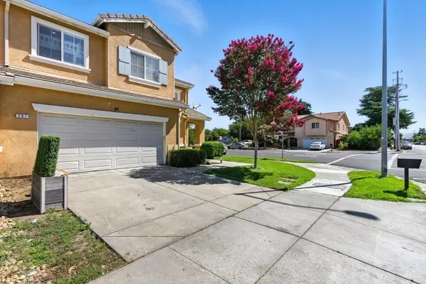 Gilroy, CA 95020,201 Ronan AVE