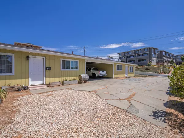 Watsonville, CA 95076,20 Marin ST