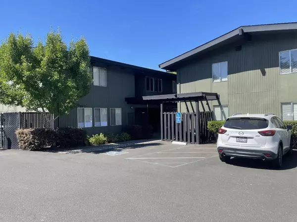 Santa Rosa, CA 95403,3000 Cleveland AVE