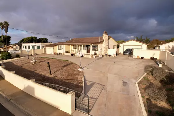 1976 Grandview ST, Seaside, CA 93955