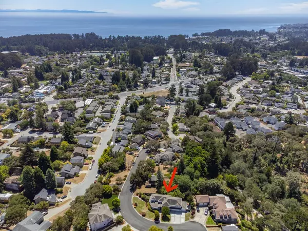 Soquel, CA 95073,3385 Daffodil CT