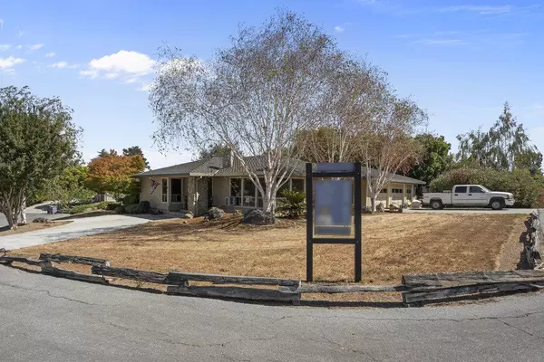 Hollister, CA 95023,15 Carol Anns CT