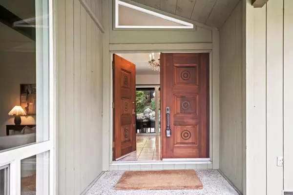 Monterey, CA 93940,10 Wyndemere Vale