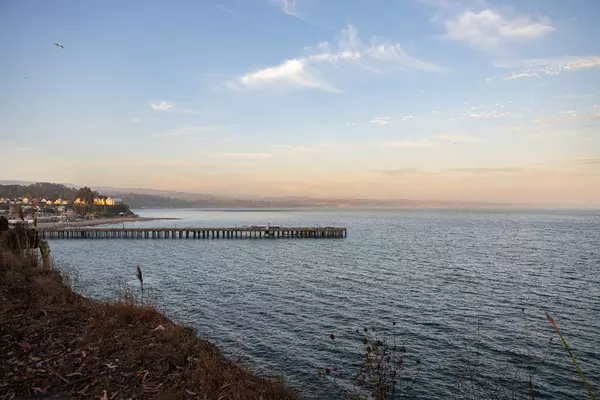Capitola, CA 95010,4840 Cliff DR