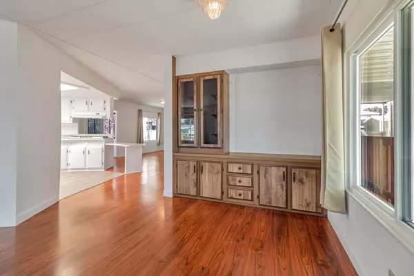 Half Moon Bay, CA 94019,8 Coral WAY 8