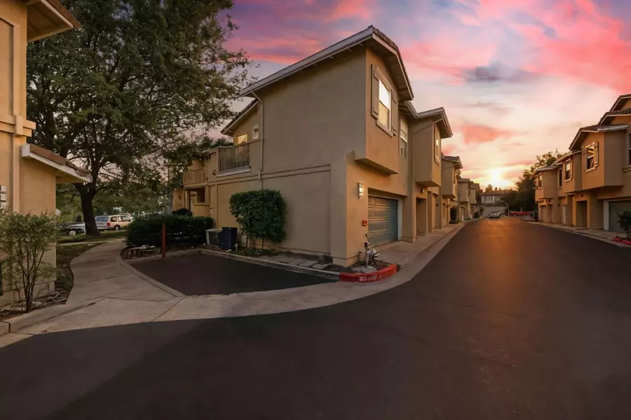 561 Manhattan PL, San Jose, CA 95136