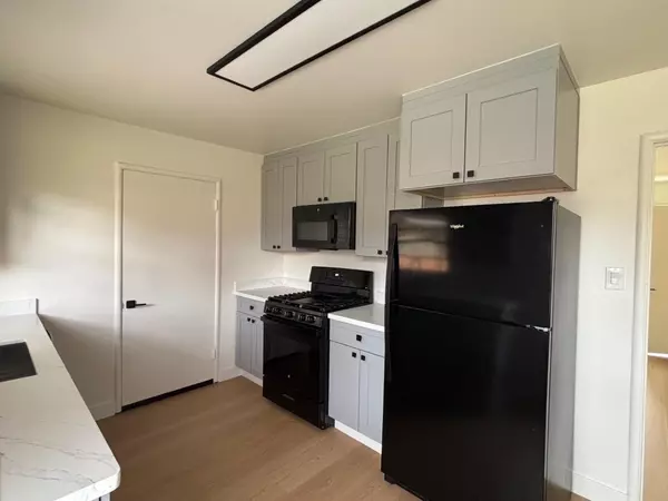 Sunnyvale, CA 94087,556 E Fremont AVE